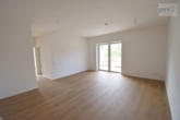 Wohn- Essbereich - Neubauwohnung mit sonniger Terrasse und kleinem Garten im Neubaugebiet im Timp