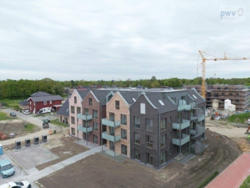 helle 3 -Zimmer Obergeschosswohnung mit Balkon – Erstbezug nach Neubau, 26605 Aurich, Etagenwohnung
