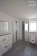 Badezimmer - helle 3 -Zimmer Obergeschosswohnung mit Balkon – Erstbezug nach Neubau