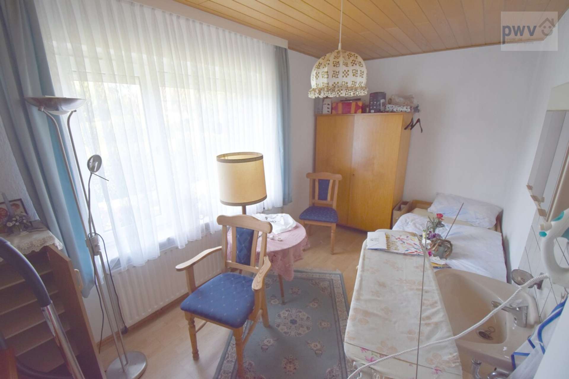 Schlafzimmer II EG