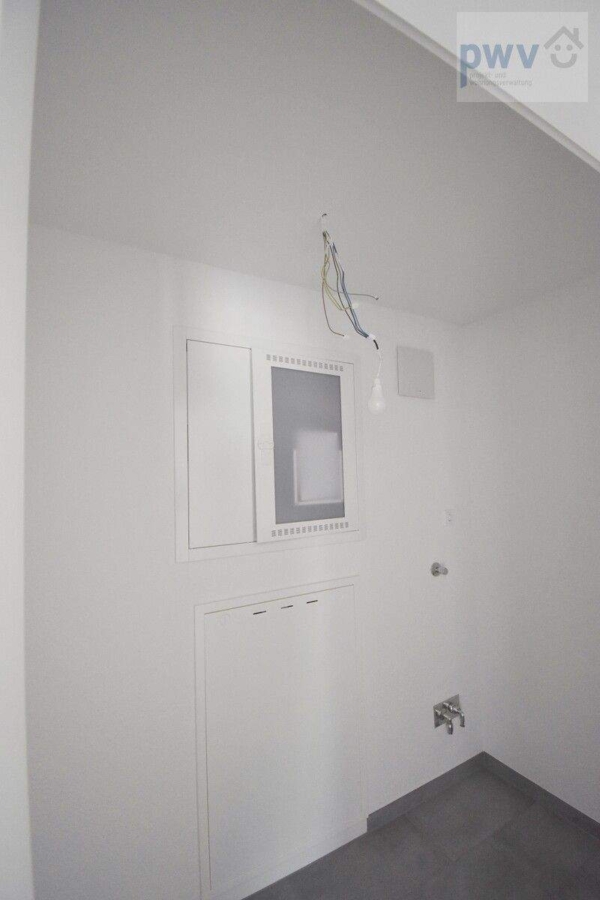HWR